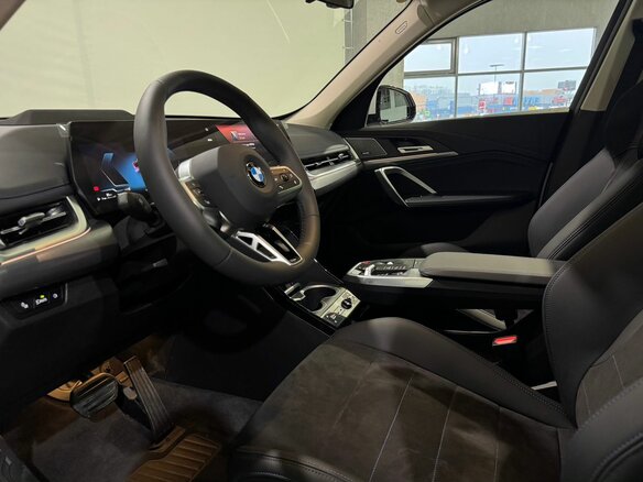 2026 BMW X1 Long 25Li xDrive III (U11/U12), белый, 5990000 рублей - вид 7