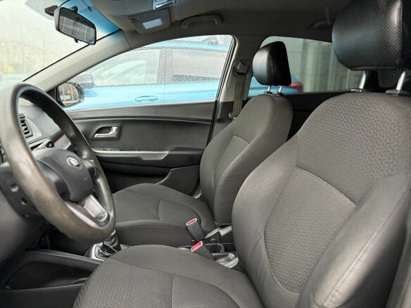 2014 Kia Rio III, чёрный, 585000 рублей - вид 11