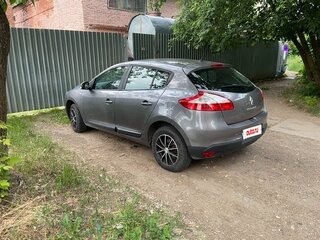2010 Renault Megane III, серебристый, 650000 рублей, вид 4