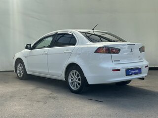 2011 Mitsubishi Lancer X Рестайлинг, белый, 799000 рублей, вид 5