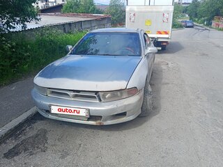 2000 Mitsubishi Galant VIII Рестайлинг, серебристый, 155000 рублей, вид 2
