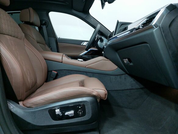 2026 BMW X6 40i III (G06) Рестайлинг, серый, 15600000 рублей - вид 24
