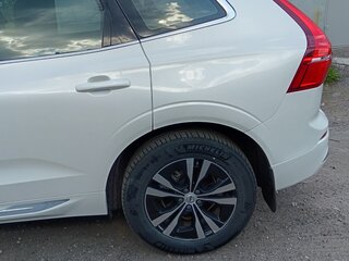 2022 Volvo XC60 II Рестайлинг, белый, 4950000 рублей, вид 5