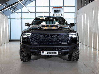 2026 Ram 1500 RHO V Рестайлинг, чёрный, 11667811 рублей, вид 3