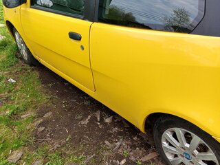 2002 Fiat Punto II, жёлтый, 205000 рублей, вид 3