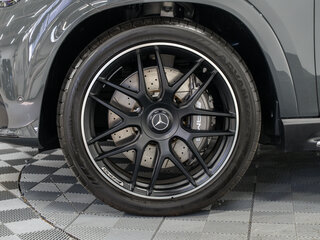 2025 Mercedes-Benz GLE AMG 53 AMG II (V167) Рестайлинг, серый, 21990000 рублей, вид 3