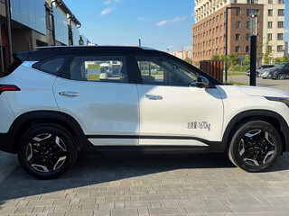 2026 Kia Seltos I Рестайлинг, белый, 2200442 рублей, вид 4