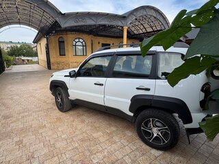 2025 Lada (ВАЗ) Niva Travel I Рестайлинг, белый, 1490000 рублей, вид 3