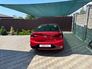 2019 Hyundai Elantra VI (AD) Рестайлинг, красный, 1700000 рублей, вид 4