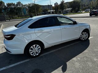 2024 Lada (ВАЗ) Vesta I Рестайлинг (NG), белый, 1280000 рублей, вид 4