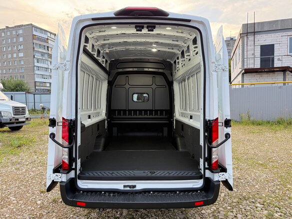 2025 Ford Transit, белый, 8750000 рублей - вид 12