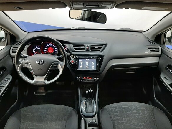 2017 Kia Rio III Рестайлинг, белый, 970000 рублей - вид 8
