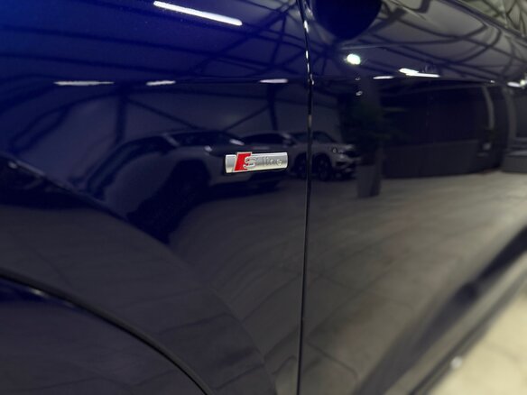 2019 Audi Q8 45 TDI I (4M), синий, 6290000 рублей - вид 13