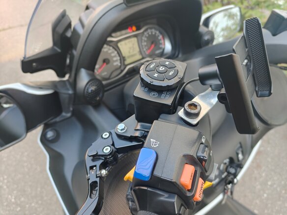 2018 Suzuki Burgman (SkyWave) 650, белый, 980000 рублей - вид 15