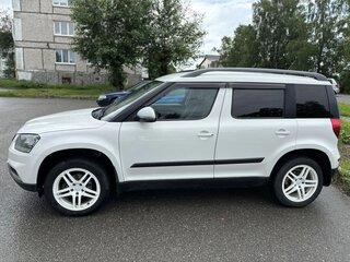 2014 Skoda Yeti I Рестайлинг, белый, 950000 рублей, вид 3