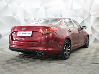 2011 Kia Optima III, красный, 996000 рублей, вид 5