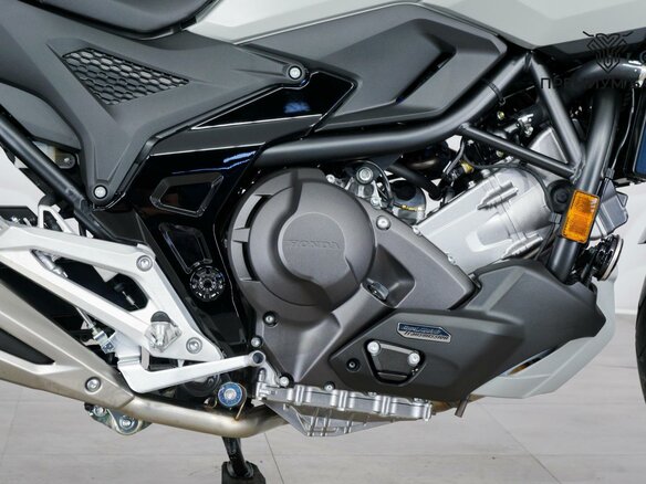 2026 Honda NC 750X, серый, 1499000 рублей - вид 9