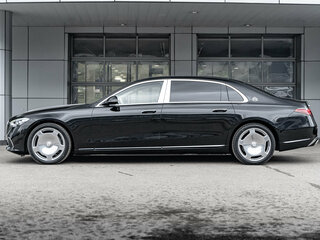 2025 Mercedes-Benz Maybach S-Класс 580 II (Z223), чёрный, 32990000 рублей, вид 4