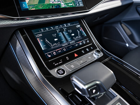 2026 Audi Q8 50 TDI I (4M) Рестайлинг, серый, 14290000 рублей - вид 11
