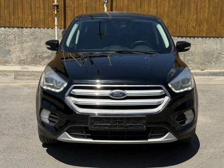 2019 Ford Kuga II Рестайлинг, чёрный, 1500000 рублей, вид 2