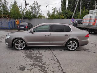 2012 Skoda Superb II, бежевый, 1280000 рублей, вид 3