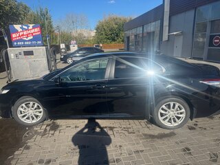 2017 Toyota Camry VIII (XV70), чёрный, 2500000 рублей, вид 5