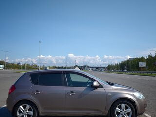 2009 Kia Ceed I, бежевый, 600000 рублей, вид 4