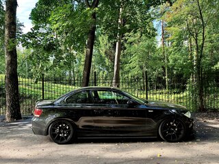 2008 BMW 1 серии 120d I (E81/E82/E87/E88) Рестайлинг, чёрный, 1550000 рублей, вид 1
