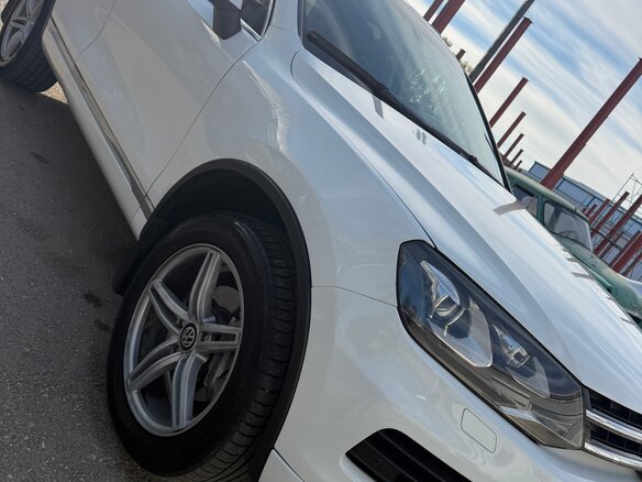 2012 Volkswagen Touareg II, белый, 1750000 рублей - вид 10
