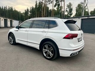 2022 Volkswagen Tiguan II Рестайлинг, белый, 3350000 рублей, вид 3