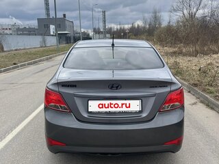 2014 Hyundai Solaris I Рестайлинг, серый, 520000 рублей, вид 5