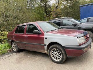 1993 Volkswagen Vento, пурпурный, 110000 рублей, вид 3