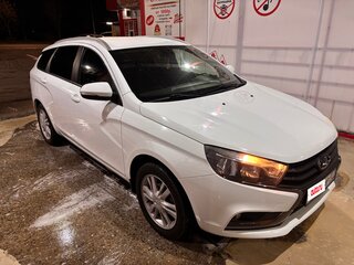 2018 Lada (ВАЗ) Vesta SW I, белый, 890000 рублей, вид 2