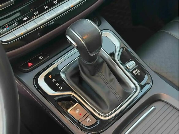 2022 GAC Trumpchi M6 Pro, белый, 1650000 рублей - вид 12