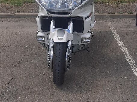 1999 Honda GL 1500 Gold Wing, белый, 670000 рублей, вид 2