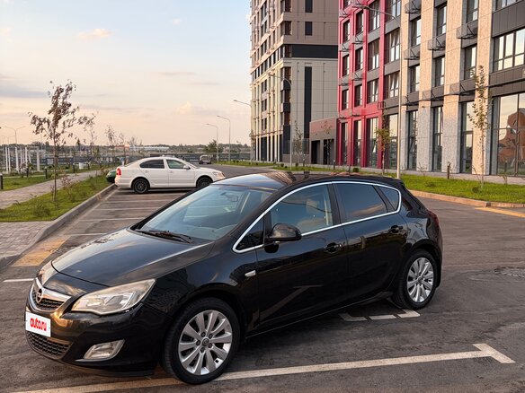 2011 Opel Astra J, чёрный - вид 13