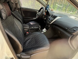 2015 Hyundai Solaris I Рестайлинг, белый, 790000 рублей, вид 4