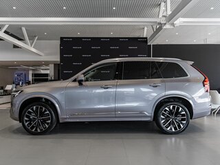 2026 Volvo XC90 B5 II Рестайлинг 2, серебристый, 12420000 рублей, вид 4