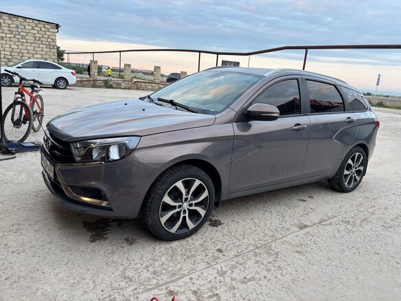 2019 Lada (ВАЗ) Vesta SW I, серый, 900000 рублей