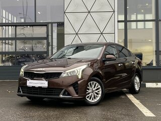 2021 Kia Rio IV Рестайлинг, коричневый, 1489000 рублей, вид 1