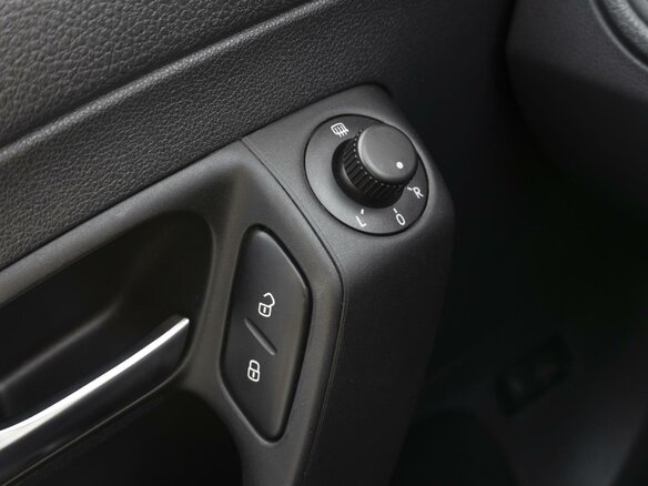 2017 Volkswagen Polo V Рестайлинг, белый, 1119000 рублей - вид 13
