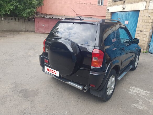 2003 Toyota RAV4 II (XA20), чёрный - вид 1