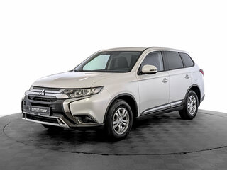 2020 Mitsubishi Outlander III Рестайлинг 3, белый, 2599000 рублей, вид 1