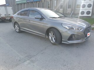 2018 Hyundai Sonata VII (LF) Рестайлинг, серый, 1550000 рублей, вид 3