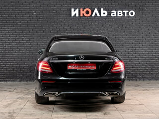 2017 Mercedes-Benz E-Класс 200 V (W213, S213, C238), чёрный, 2935000 рублей, вид 5