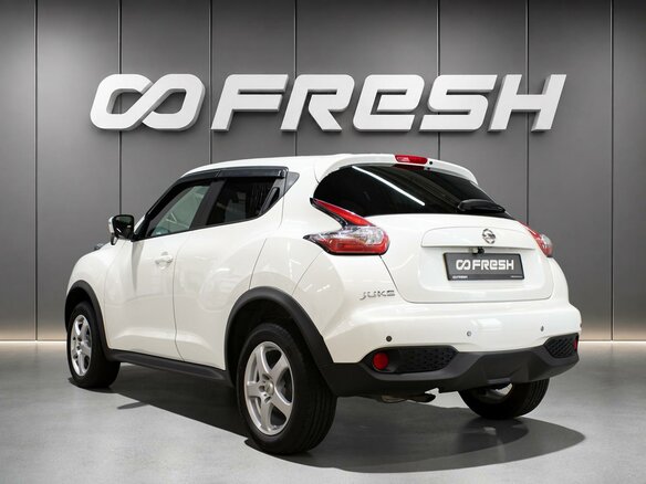 2018 Nissan Juke I Рестайлинг, белый, 1500000 рублей - вид 1