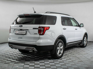 2018 Ford Explorer V Рестайлинг, белый, 2759000 рублей, вид 5