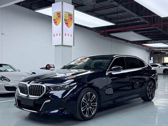2025 BMW 5 серии Long 525Li VIII (G60/G61/G68), чёрный, 5900757 рублей