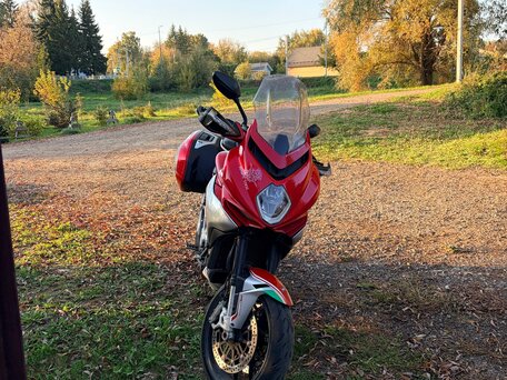 2015 MV Agusta Turismo Veloce 800, красный, 700000 рублей, вид 5