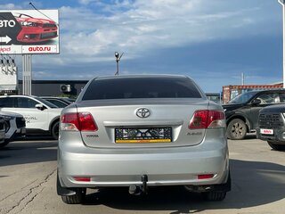 2010 Toyota Avensis III, серебристый, 819000 рублей, вид 4